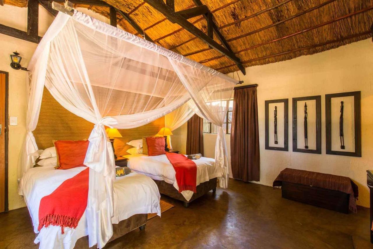 Umkumbe Safari Lodge Riverside Skukuza Eksteriør billede