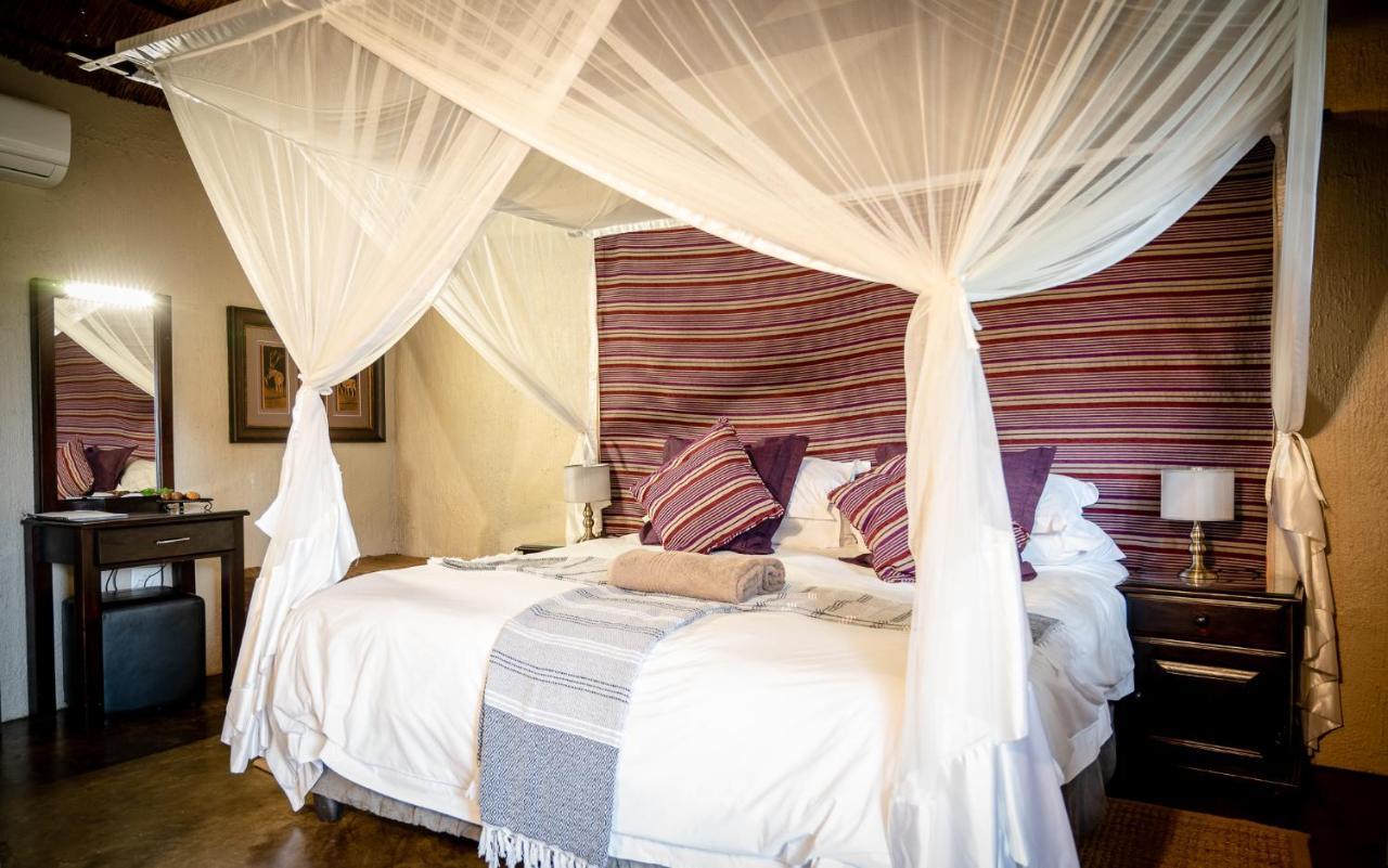 Umkumbe Safari Lodge Riverside Skukuza Eksteriør billede