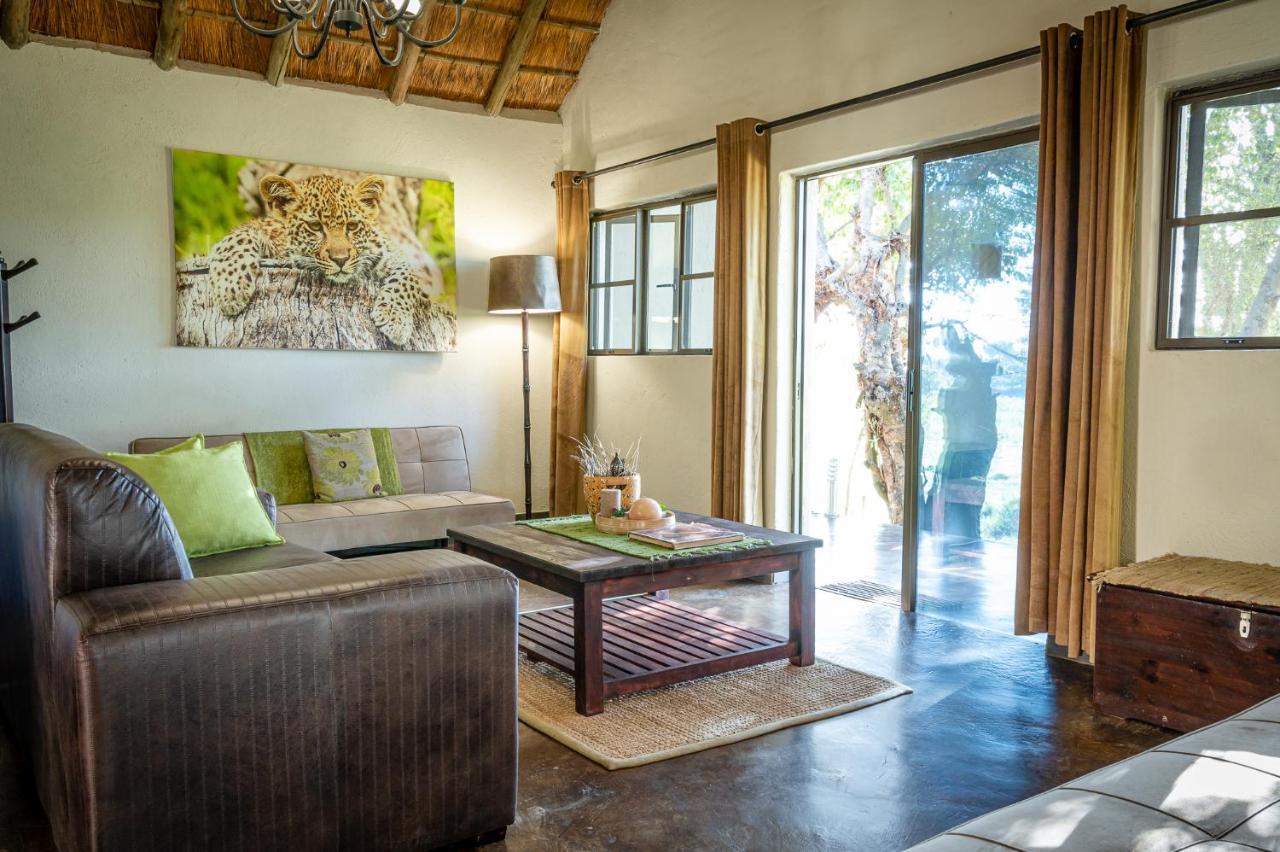 Umkumbe Safari Lodge Riverside Skukuza Eksteriør billede