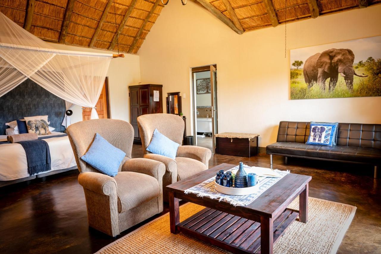 Umkumbe Safari Lodge Riverside Skukuza Eksteriør billede